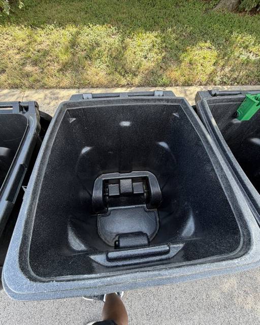 Clean bin